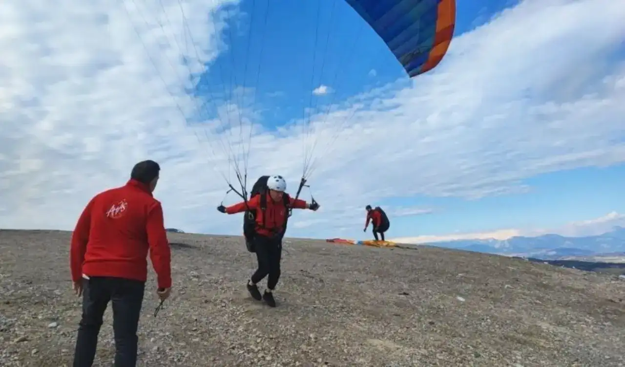 Adana’da Engelleri Aşarak Gökyüzüne Yükseldi: Hikayesi İlham Verdi! 3